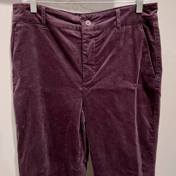 NYDJ LiftXTuck Technology Women’s Size 8 Velvet Dark Purple Straight Leg - Picture 3 of 13